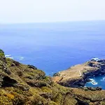 Larnia De Tenerife *